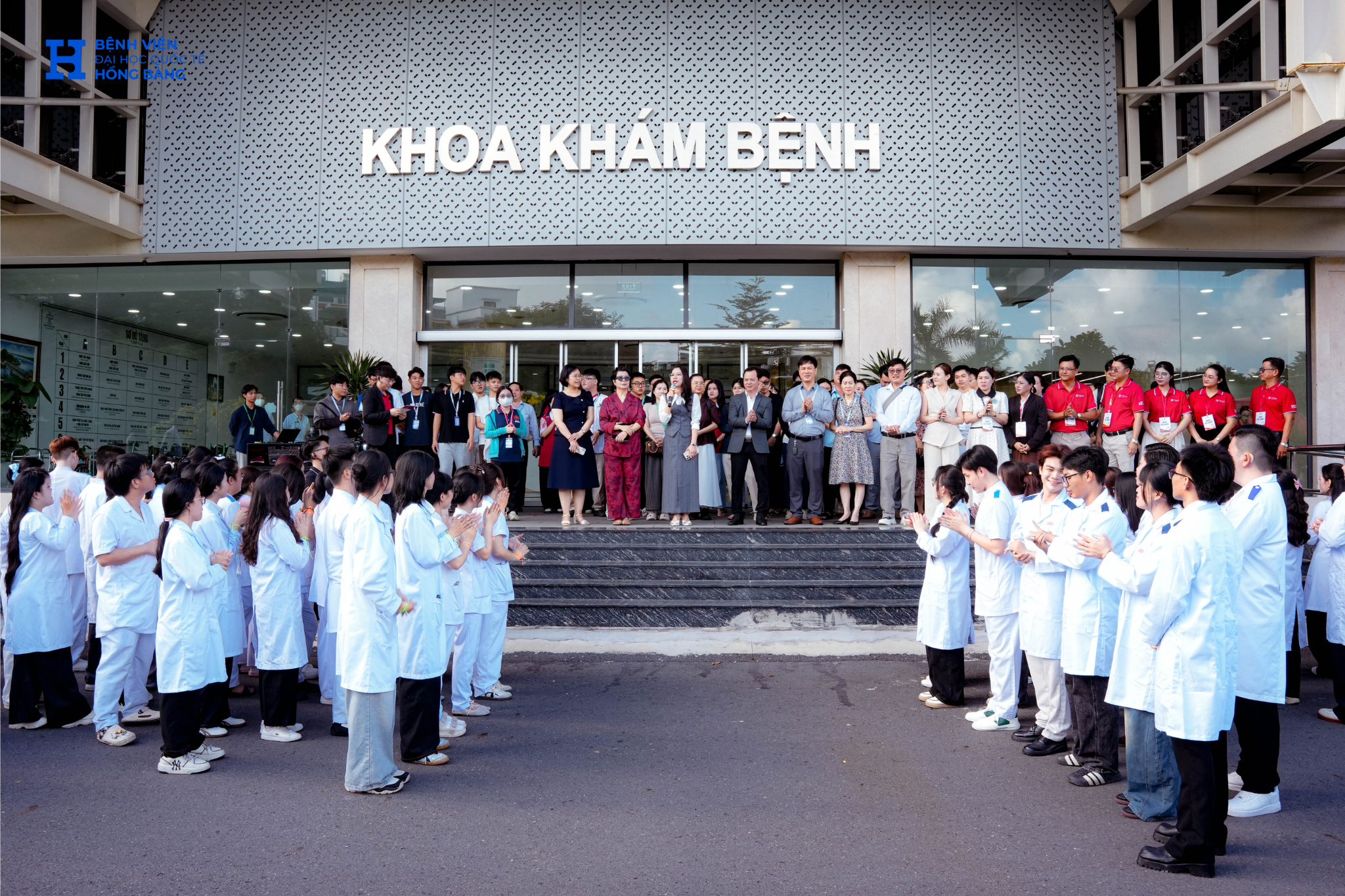 HIPPOCRATES IN HIU 2026 - HÀNH TRÌNH TRẢI NGHIỆM ĐẦY CẢM HỨNG TẠI BỆNH VIỆN ĐẠI HỌC QUỐC TẾ HỒNG BÀNG (HIU)